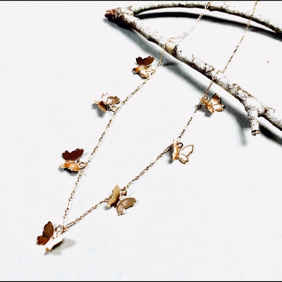 Butterfly Necklace, Dragonfly, Insect, Bee, Flower - Picture 4 of 9